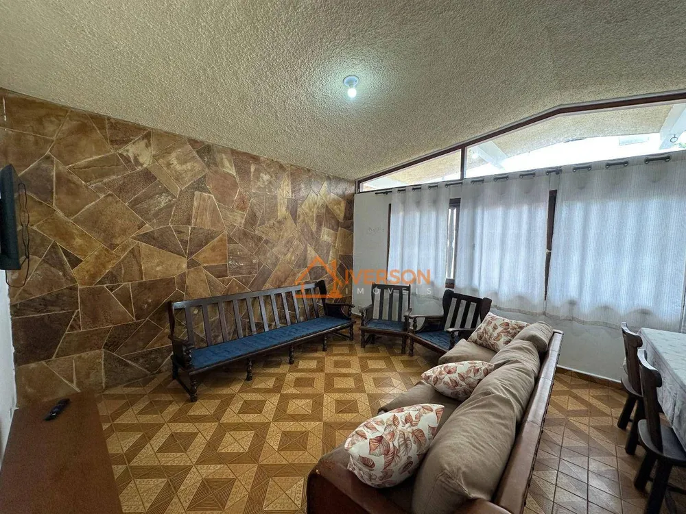 Casa, 4 quartos, 170 m² - Foto 2