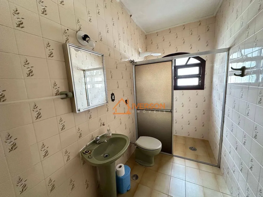 Casa, 4 quartos, 240 m² - Foto 4
