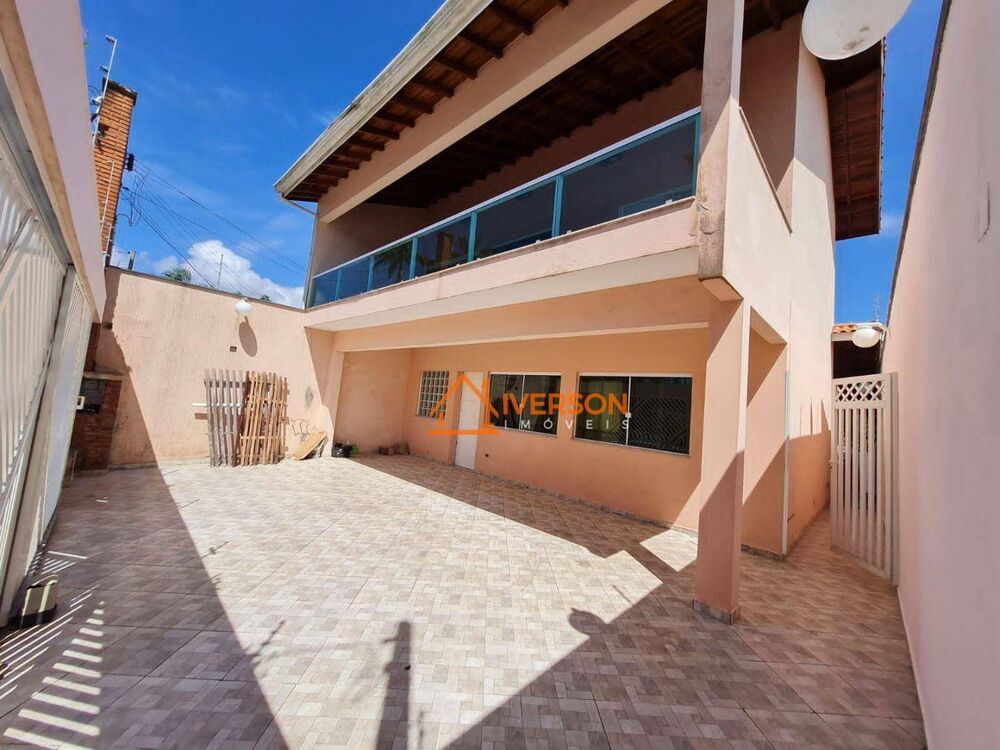 Sobrado, 5 quartos, 114 m² - Foto 1