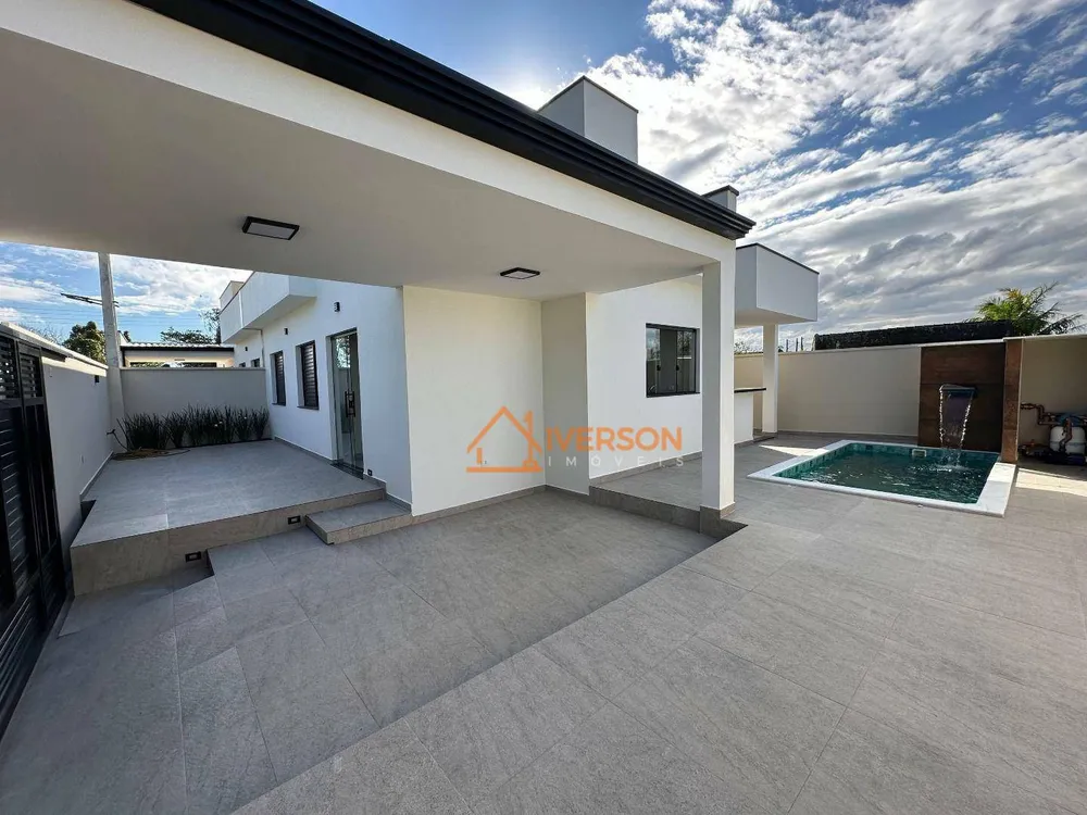 Casa, 3 quartos, 83 m² - Foto 1