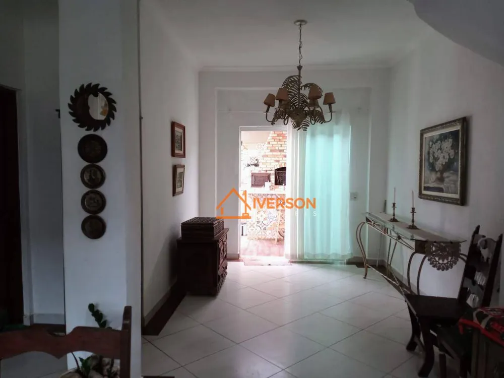 Sobrado, 4 quartos, 262 m² - Foto 2