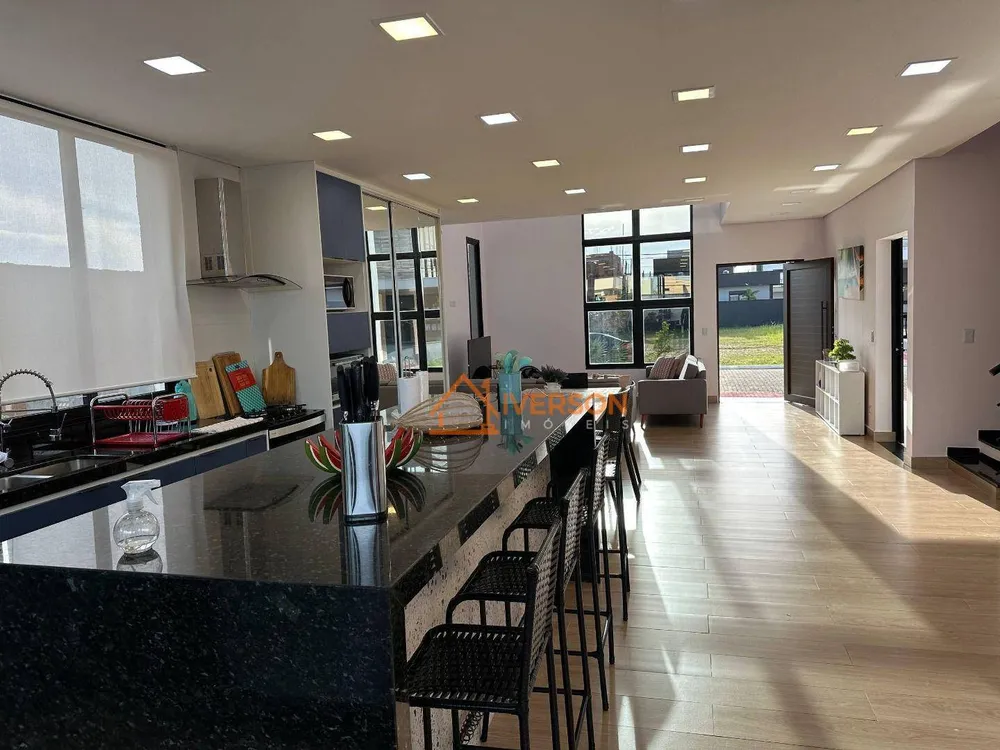 Sobrado, 5 quartos, 250 m² - Foto 2
