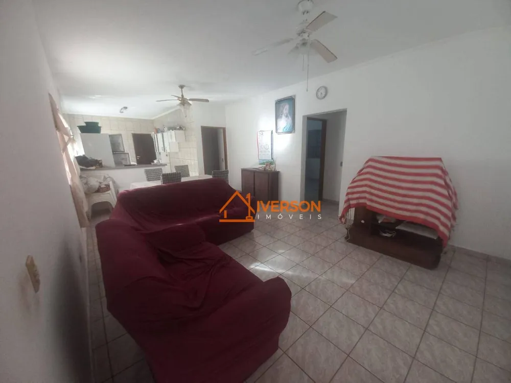 Casa, 3 quartos, 180 m² - Foto 1