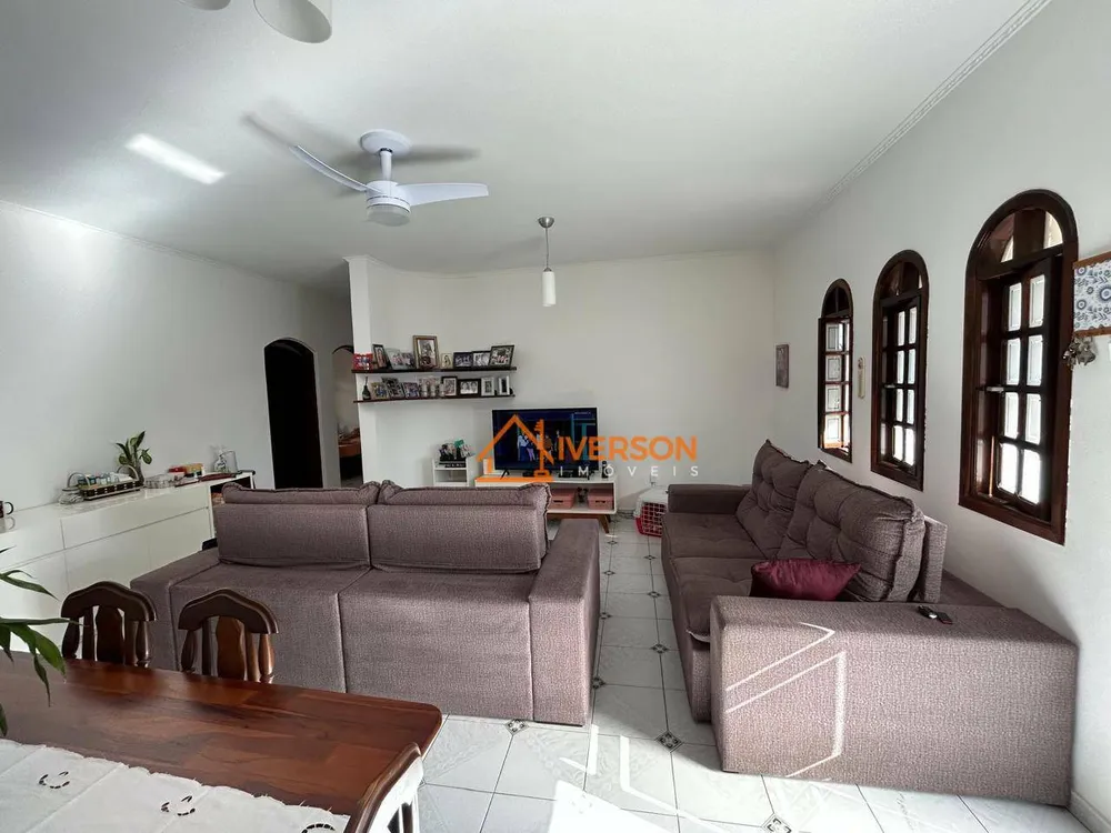 Casa, 3 quartos, 188 m² - Foto 3