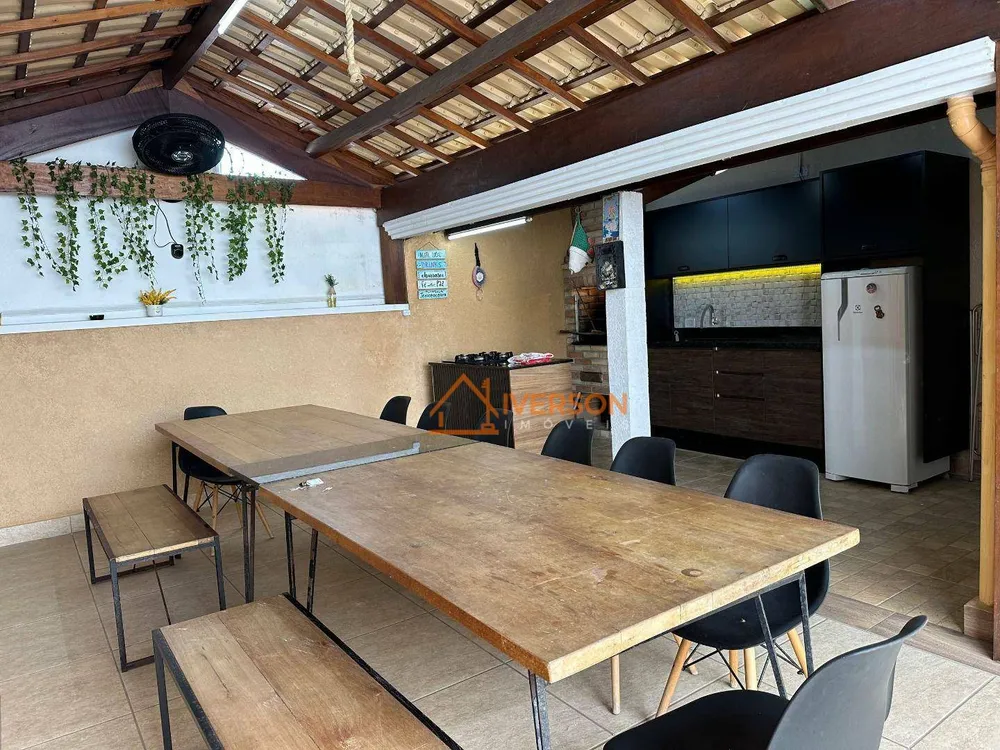 Casa, 3 quartos, 138 m² - Foto 1