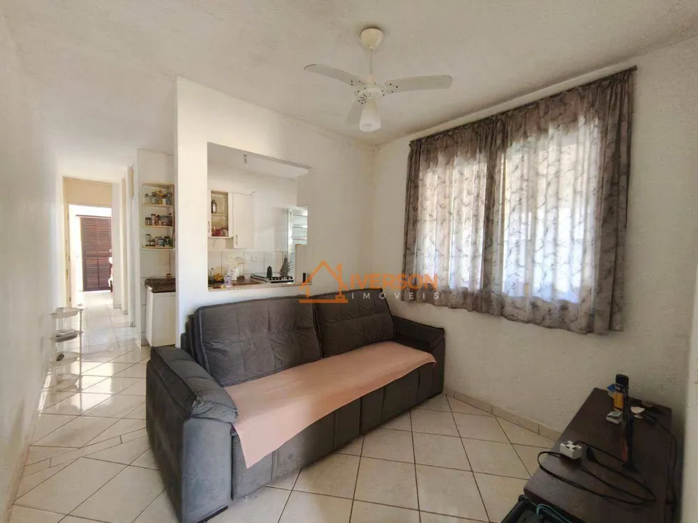 Casa, 2 quartos, 44 m² - Foto 1