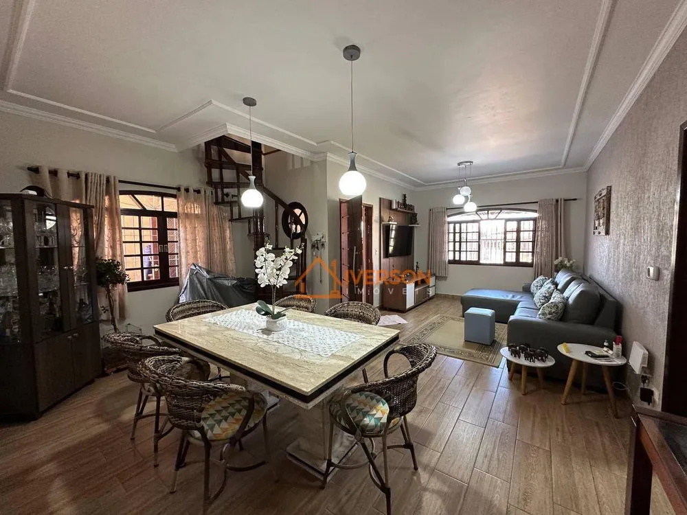 Casa, 3 quartos, 195 m² - Foto 5