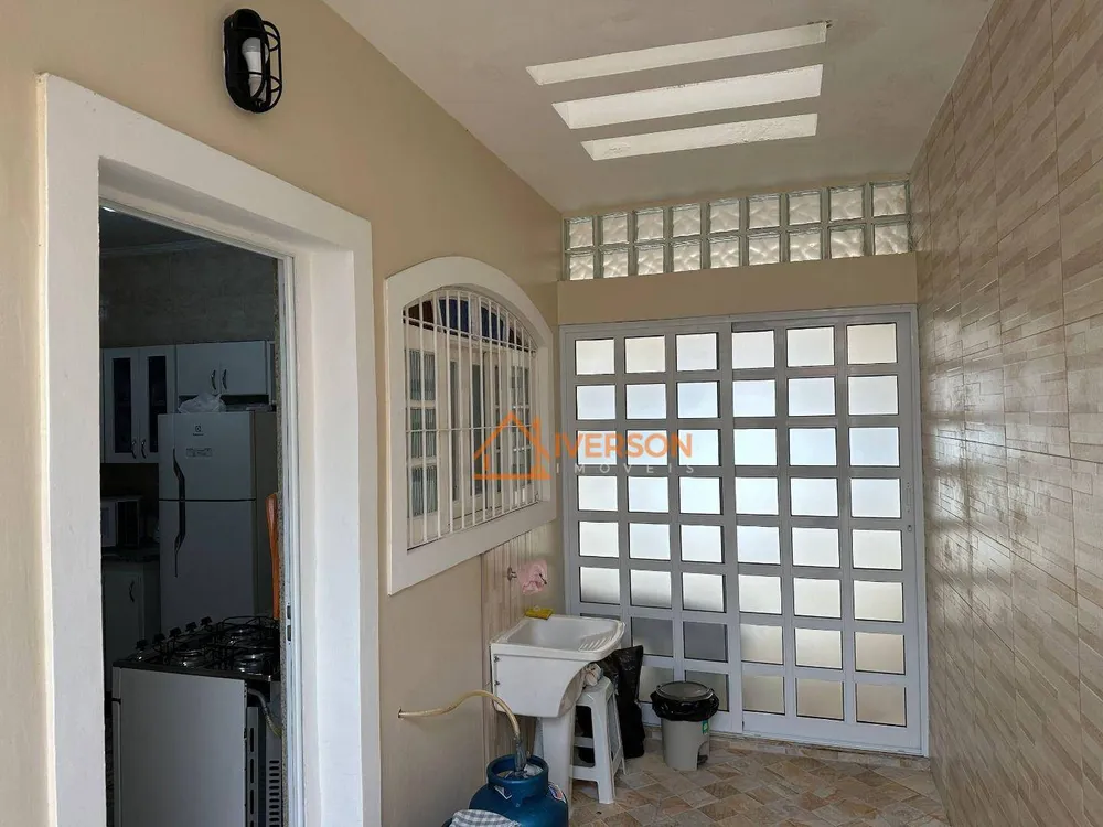 Casa, 3 quartos, 186 m² - Foto 2