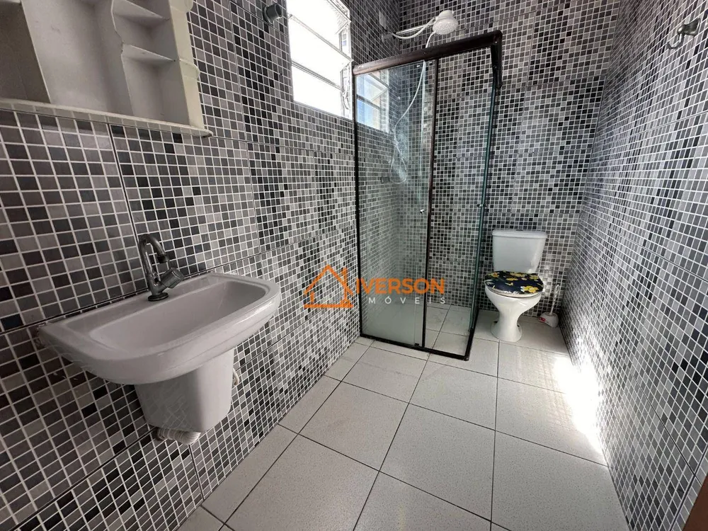 Sobrado, 3 quartos, 275 m² - Foto 1