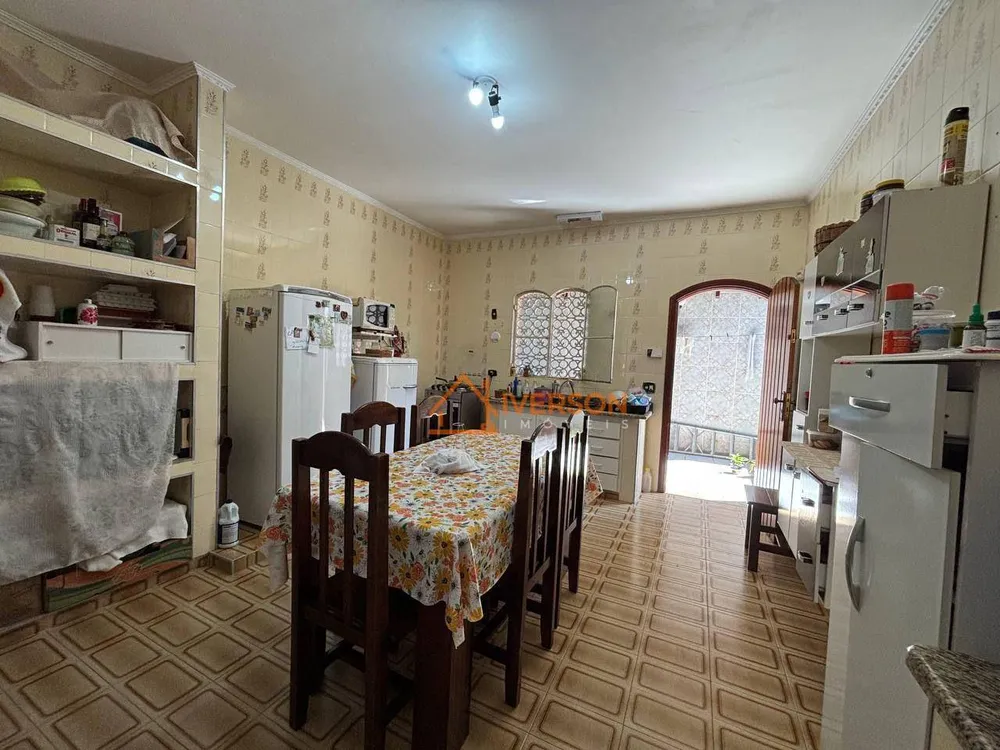 Casa, 3 quartos, 150 m² - Foto 2