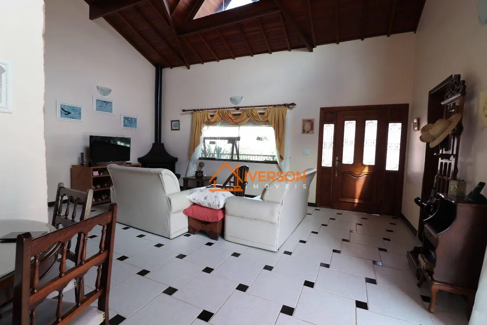Casa, 3 quartos, 529 m² - Foto 1