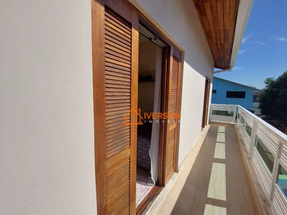 Sobrado, 4 quartos, 197 m² - Foto 2