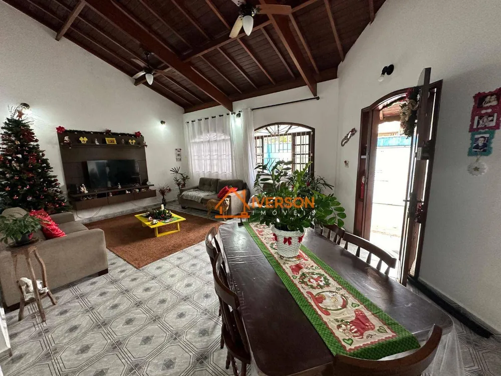 Casa, 3 quartos, 141 m² - Foto 1