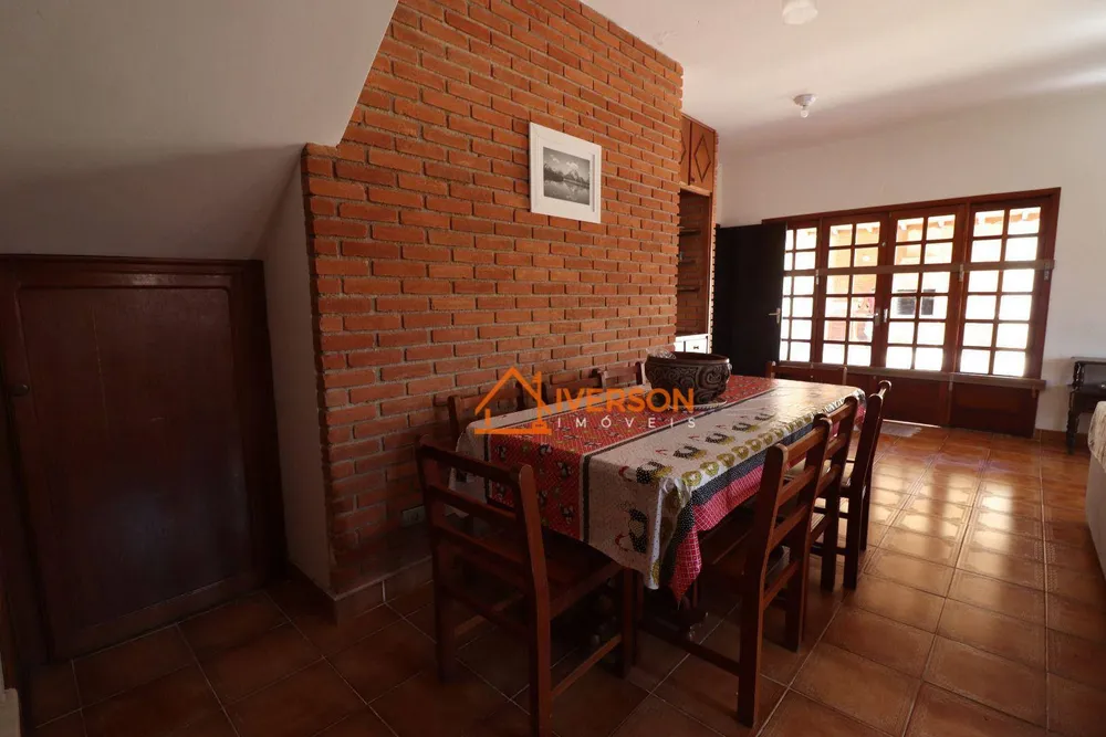 Sobrado, 4 quartos, 288 m² - Foto 1
