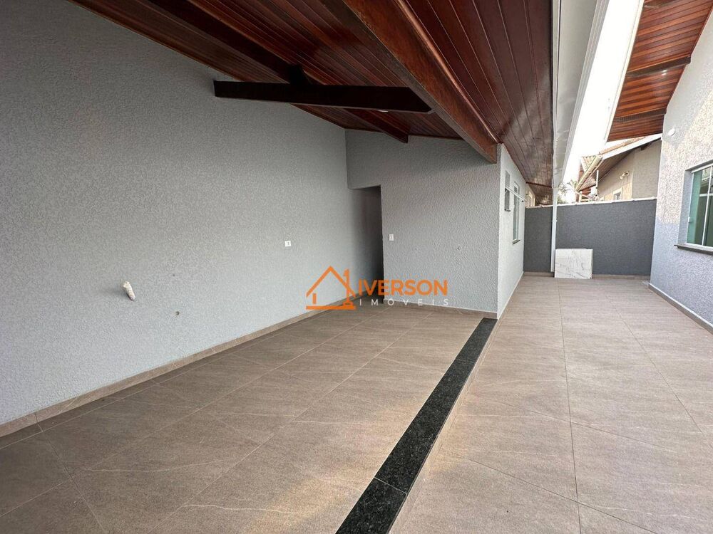 Casa à venda com 3 quartos, 155m² - Foto 16