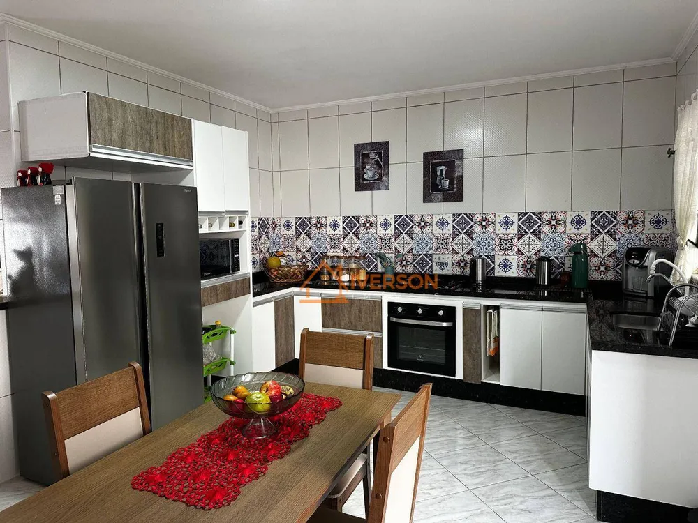 Sobrado, 4 quartos, 200 m² - Foto 4