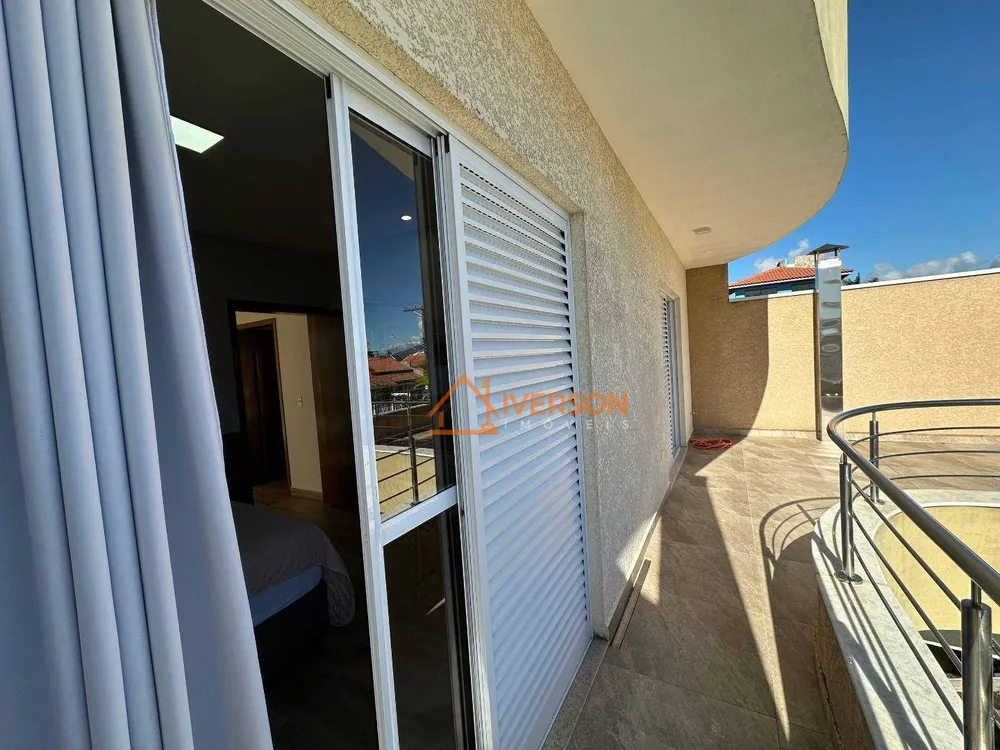 Sobrado, 4 quartos, 218 m² - Foto 2