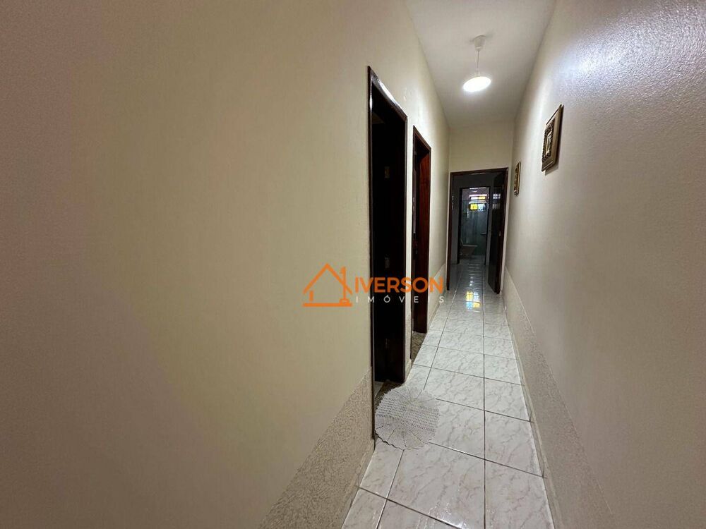 Casa à venda com 2 quartos, 86m² - Foto 4