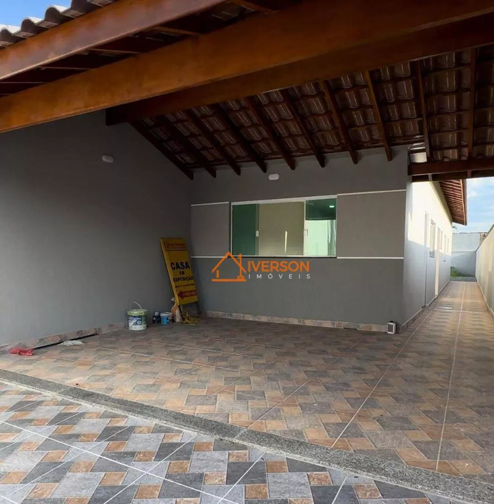 Casa à venda com 2 quartos, 95m² - Foto 1