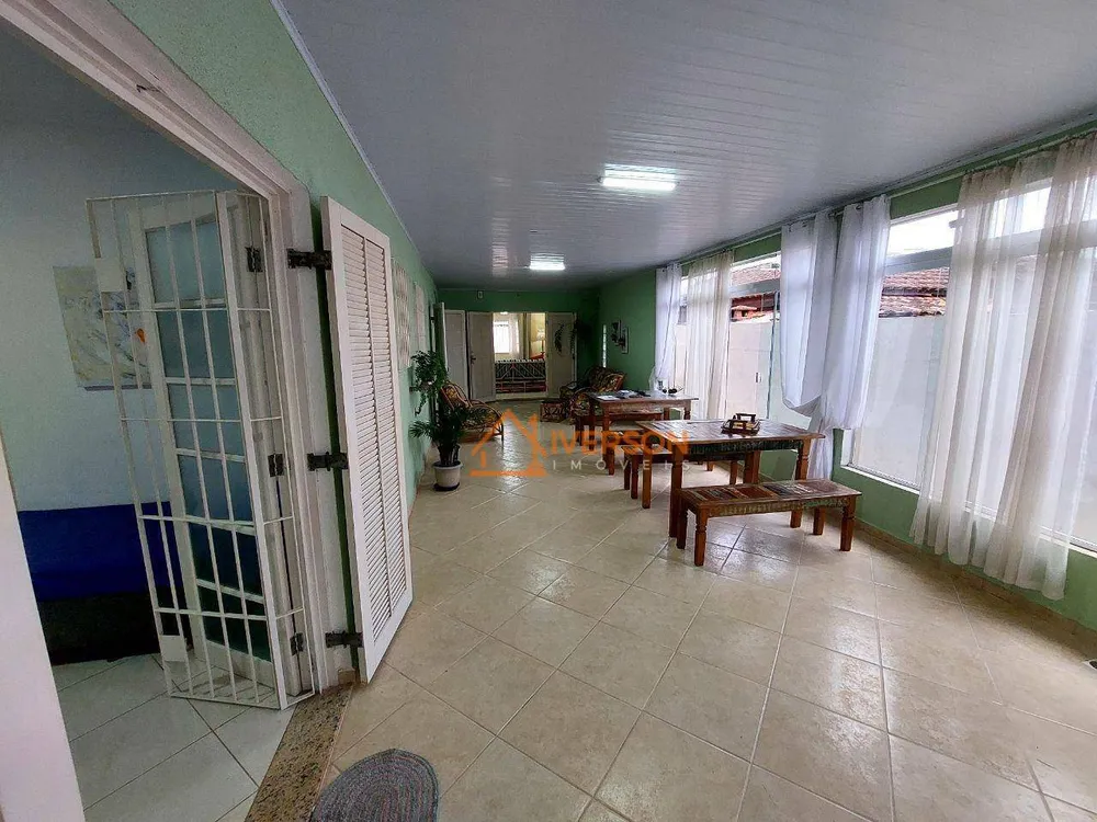 Casa, 2 quartos, 185 m² - Foto 1