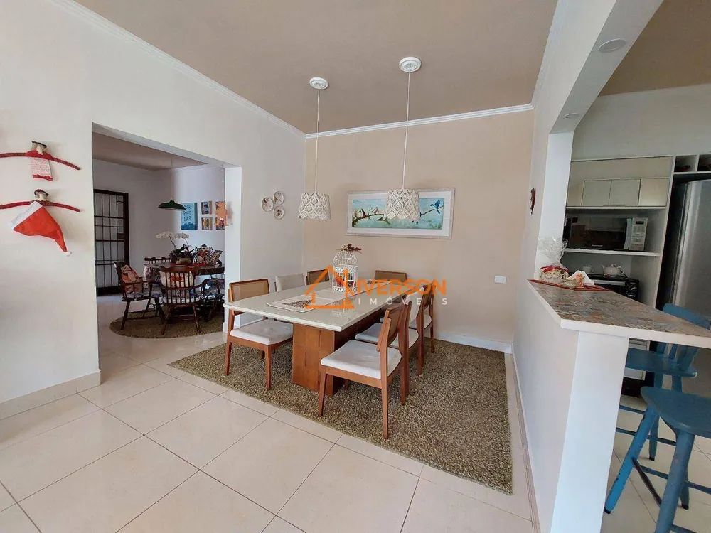 Sobrado, 4 quartos, 270 m² - Foto 4