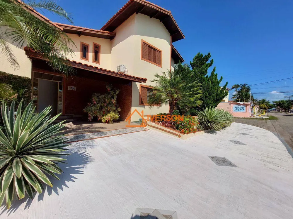 Sobrado, 4 quartos, 270 m² - Foto 1