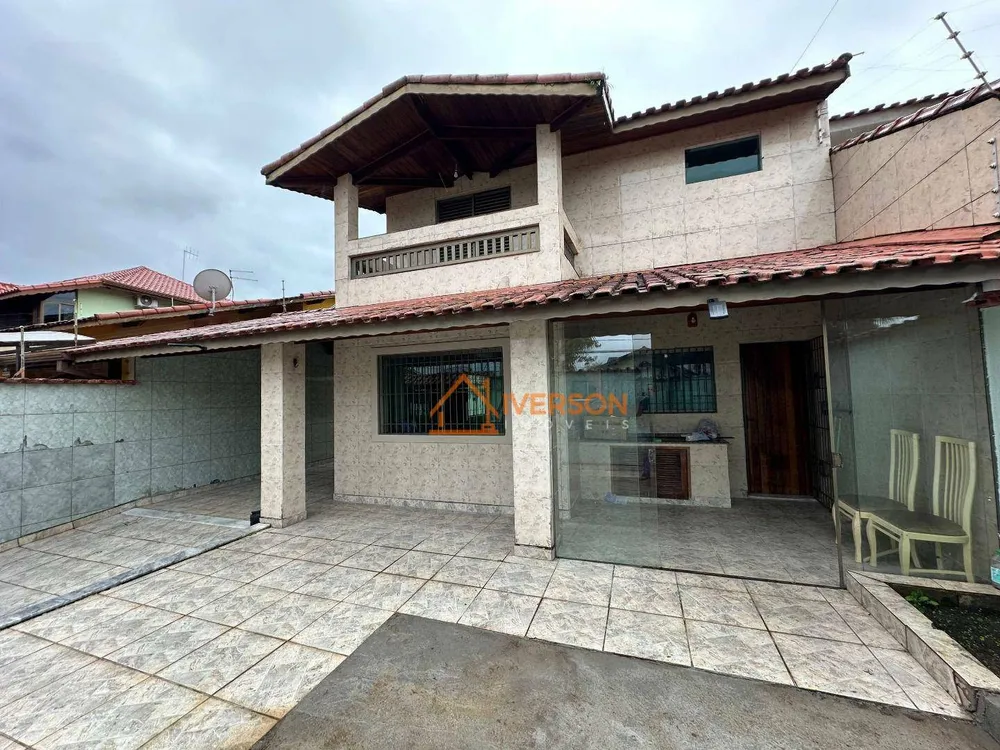 Casa, 4 quartos, 172 m² - Foto 1