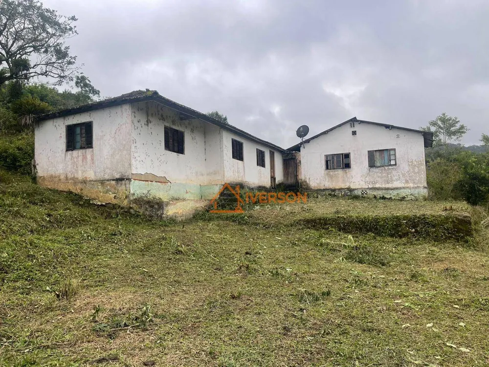 Sítio, 2 quartos, 14 hectares - Foto 1