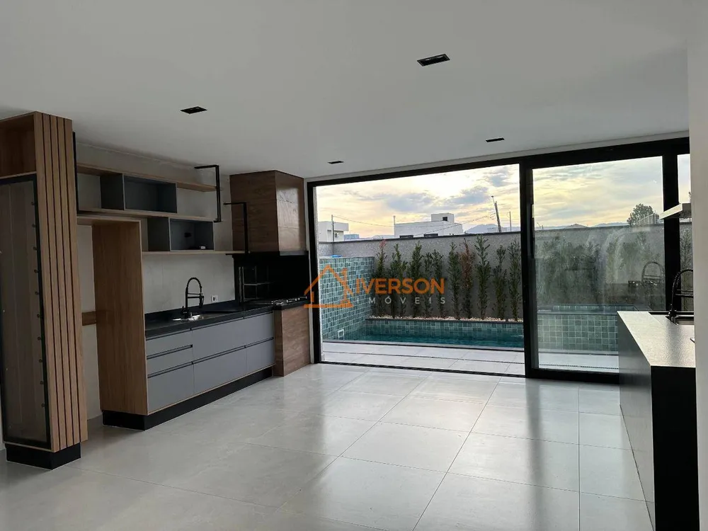 Sobrado, 4 quartos, 227 m² - Foto 3