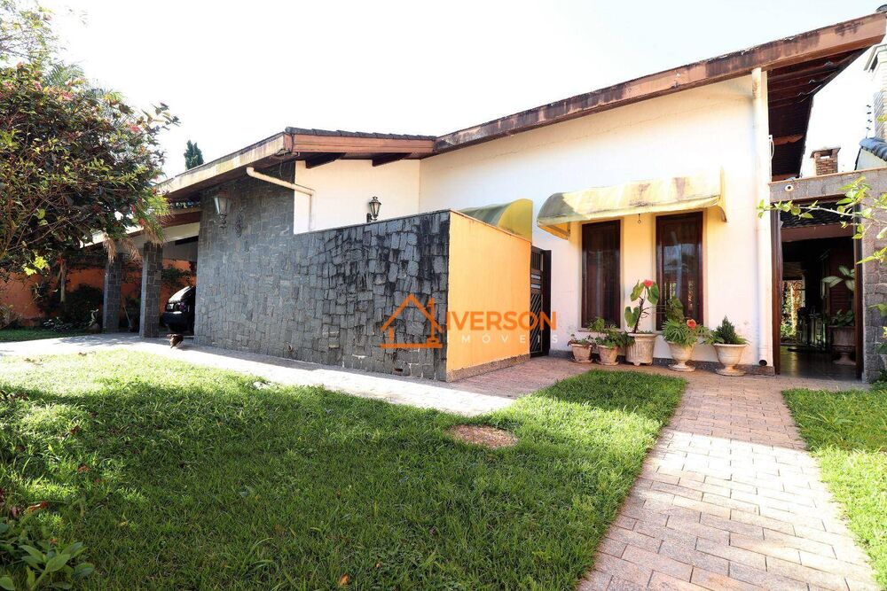 Casa, 3 quartos, 192 m² - Foto 3