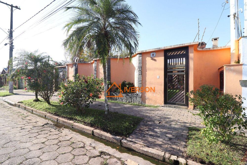 Casa, 3 quartos, 192 m² - Foto 1