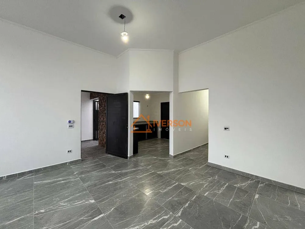 Casa, 3 quartos, 180 m² - Foto 2