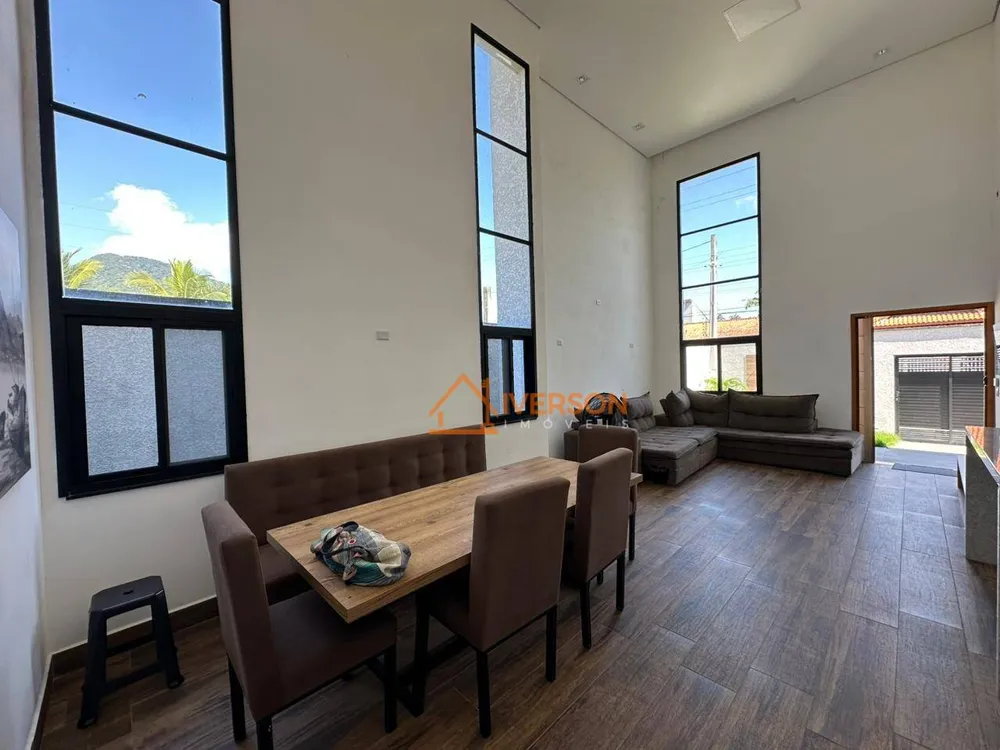 Casa, 4 quartos, 225 m² - Foto 8