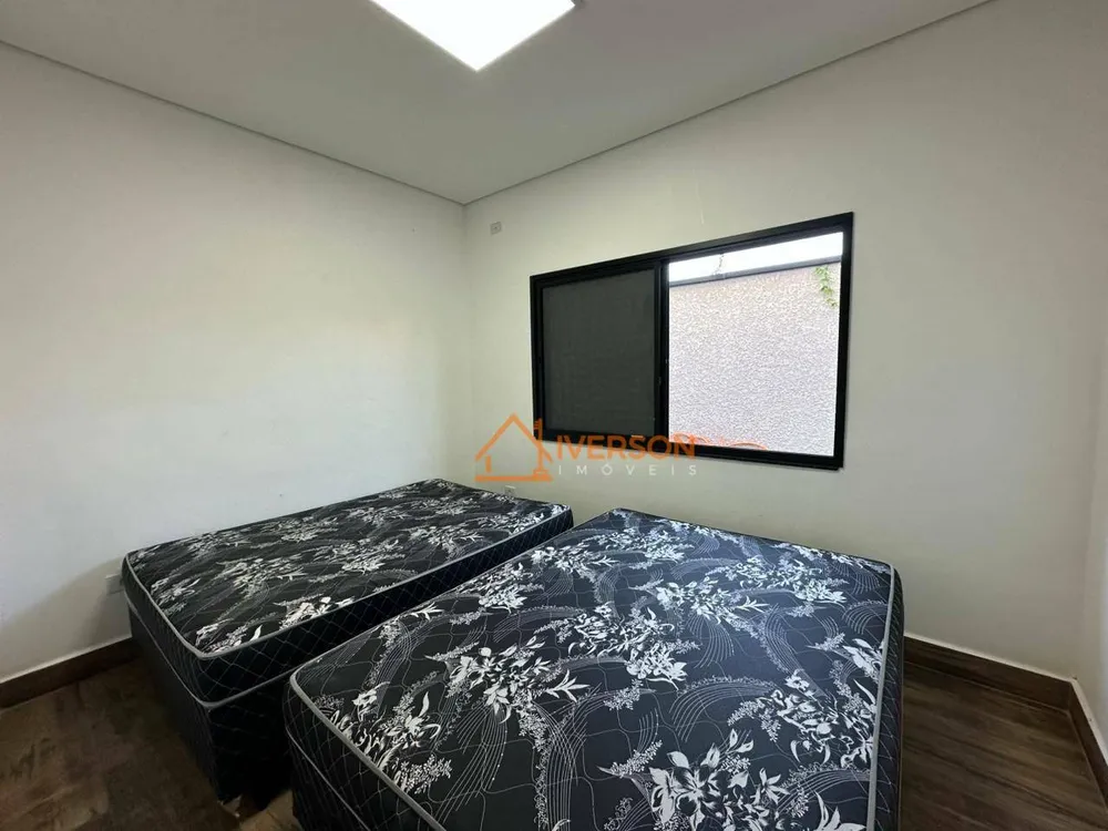 Casa, 4 quartos, 225 m² - Foto 12