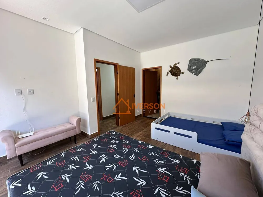 Casa, 4 quartos, 225 m² - Foto 13