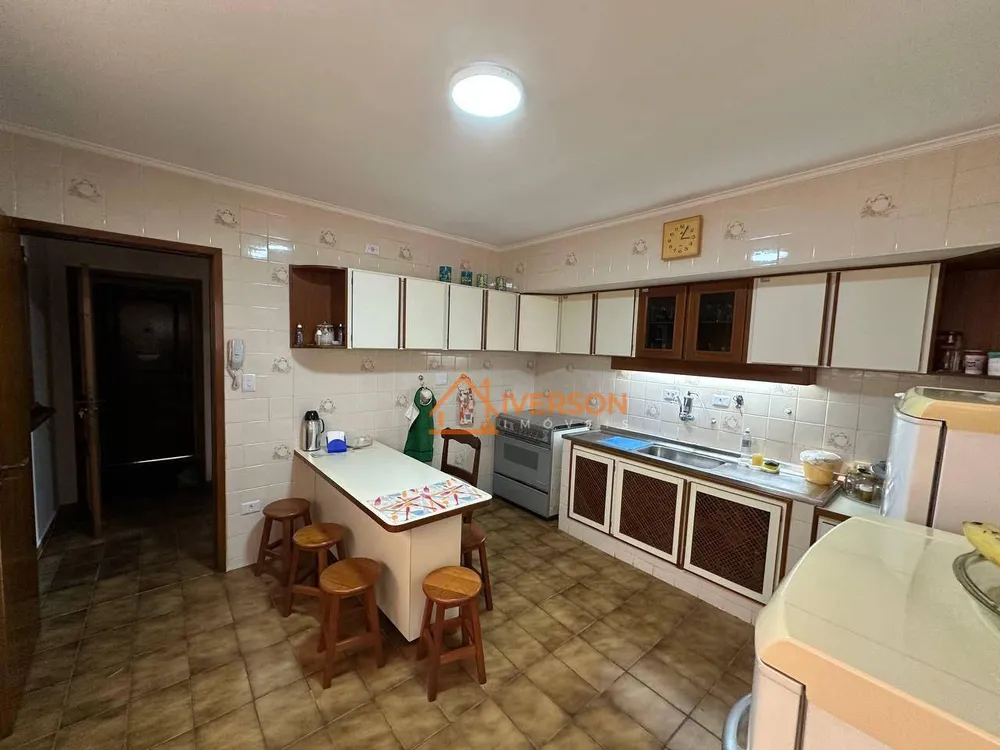 Apartamento, 3 quartos, 166 m² - Foto 1