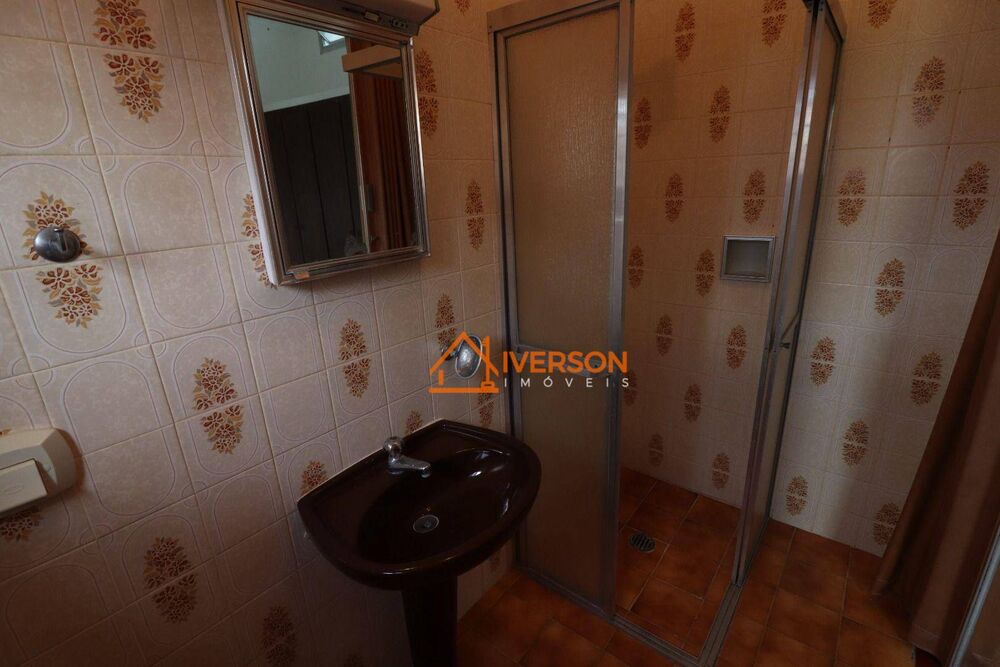 Casa, 4 quartos, 237 m² - Foto 3