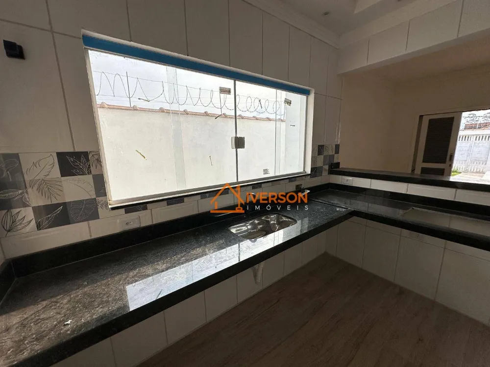 Casa, 2 quartos, 97 m² - Foto 1