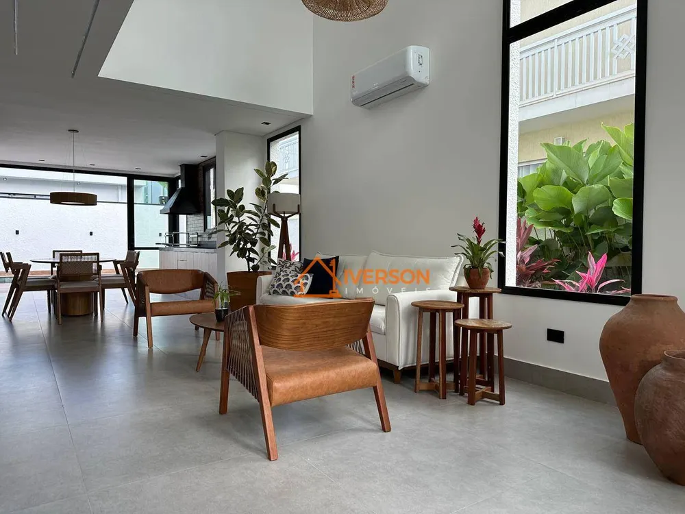 Sobrado, 3 quartos, 220 m² - Foto 1