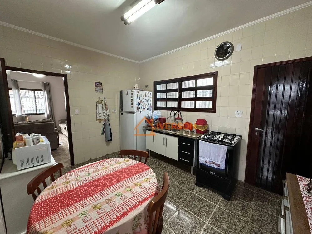 Casa, 3 quartos, 98 m² - Foto 1