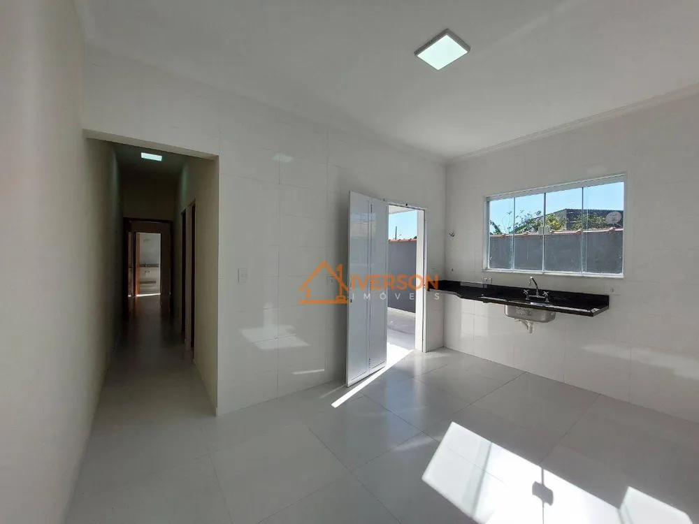 Casa, 2 quartos, 82 m² - Foto 1