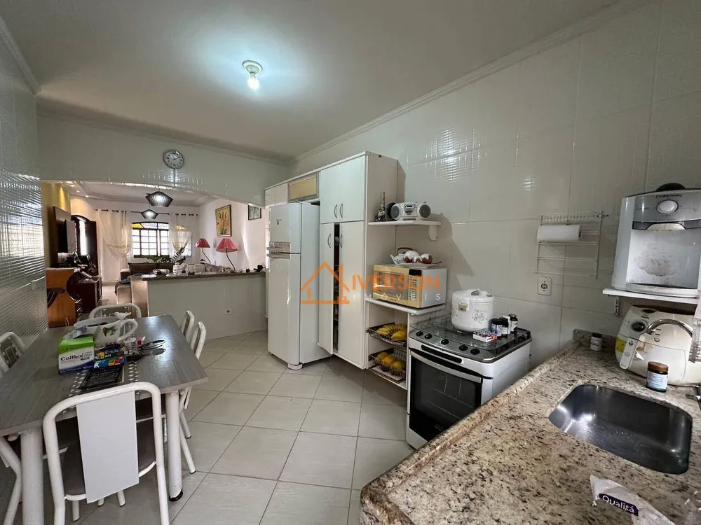 Casa, 3 quartos, 158 m² - Foto 3