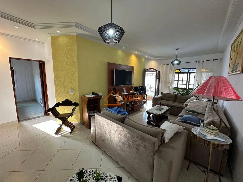 Casa, 3 quartos, 158 m² - Foto 3