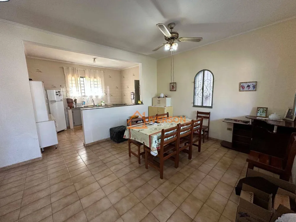 Casa, 3 quartos, 162 m² - Foto 3