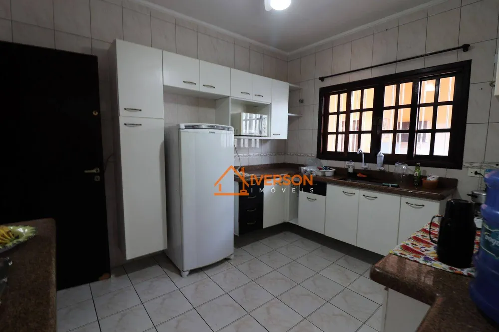 Sobrado, 3 quartos, 184 m² - Foto 6