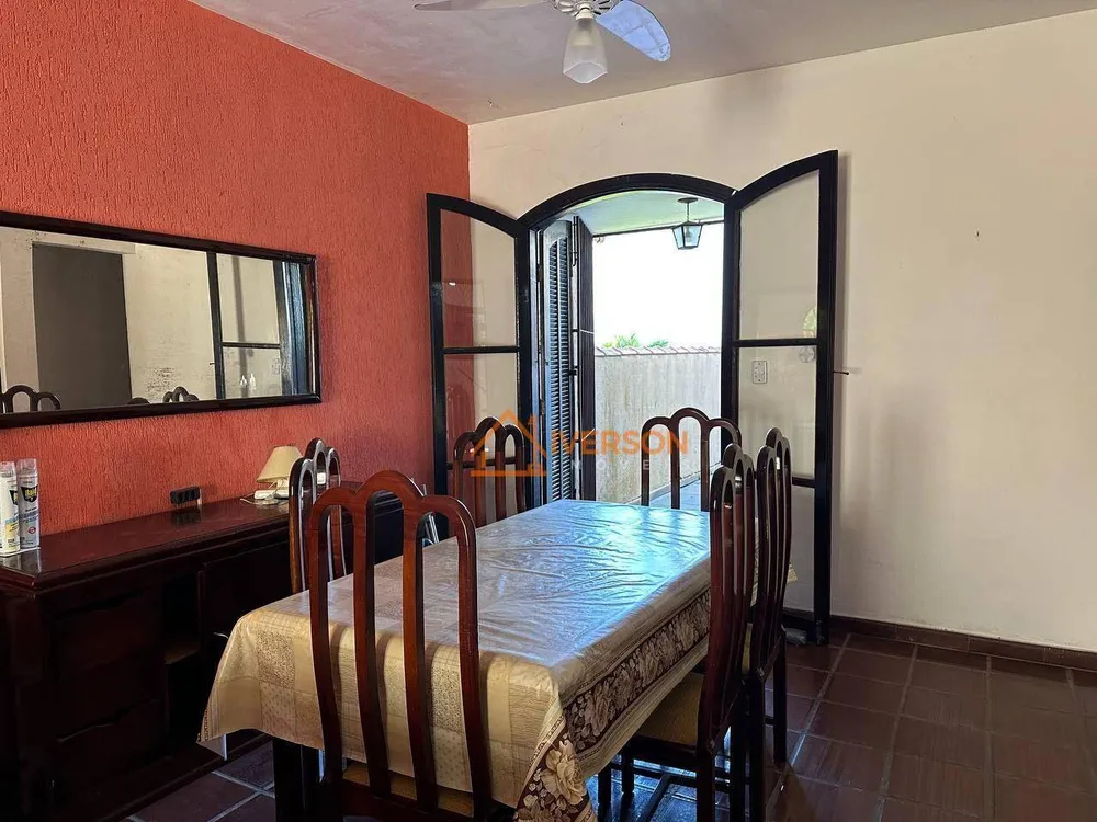 Casa, 3 quartos, 158 m² - Foto 2