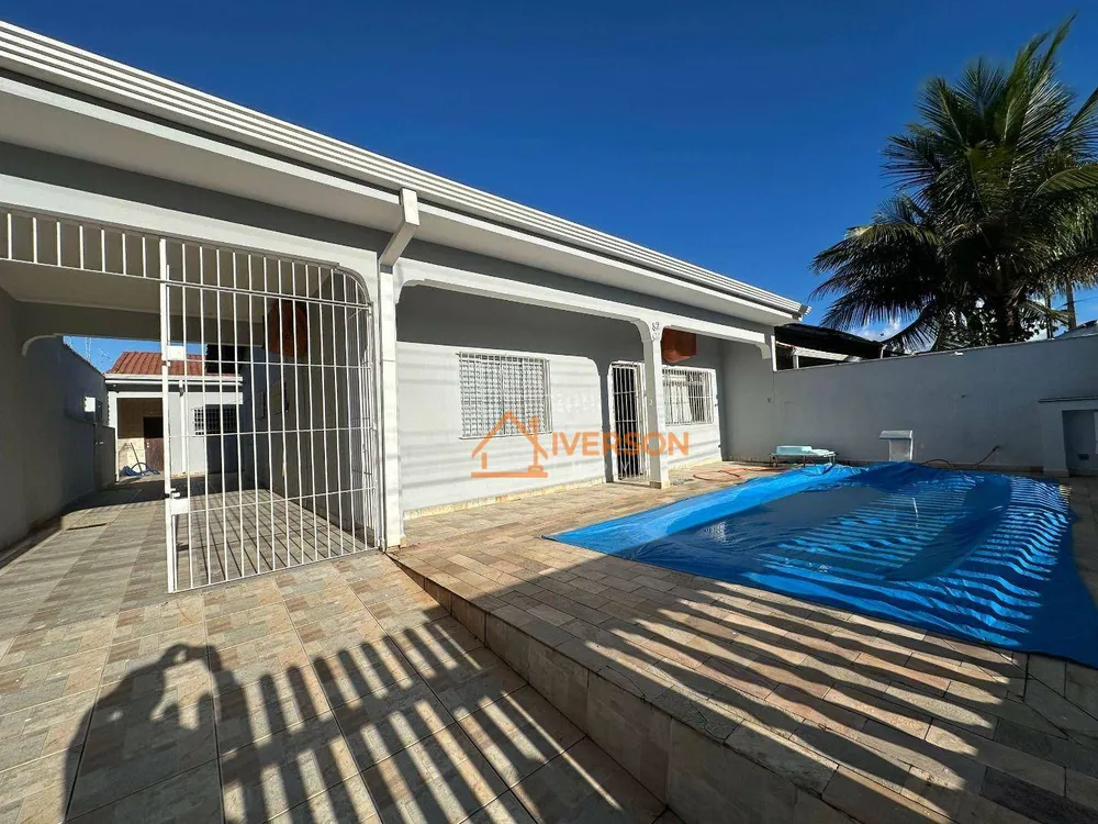 Casa, 2 quartos, 180 m² - Foto 1