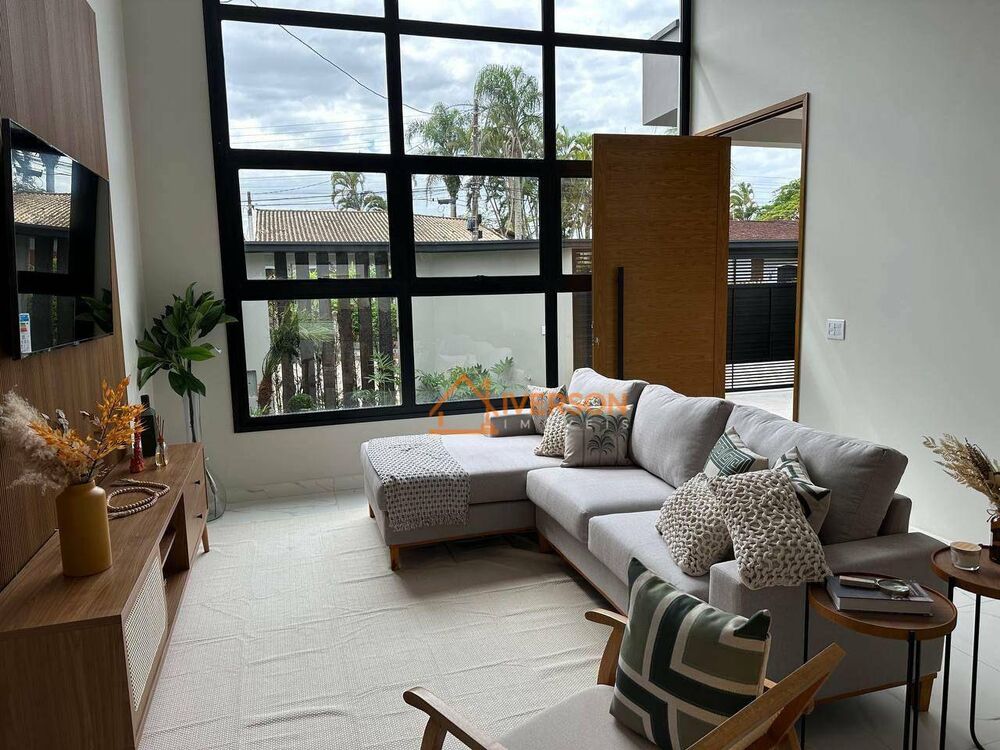 Casa, 3 quartos, 137 m² - Foto 2