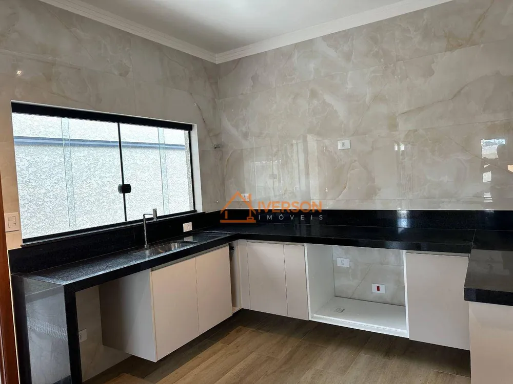 Casa, 3 quartos, 148 m² - Foto 2
