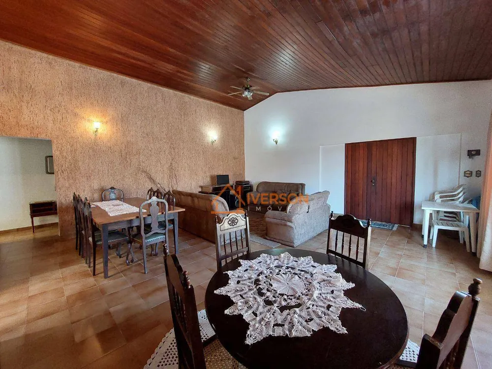 Casa, 3 quartos, 137 m² - Foto 2
